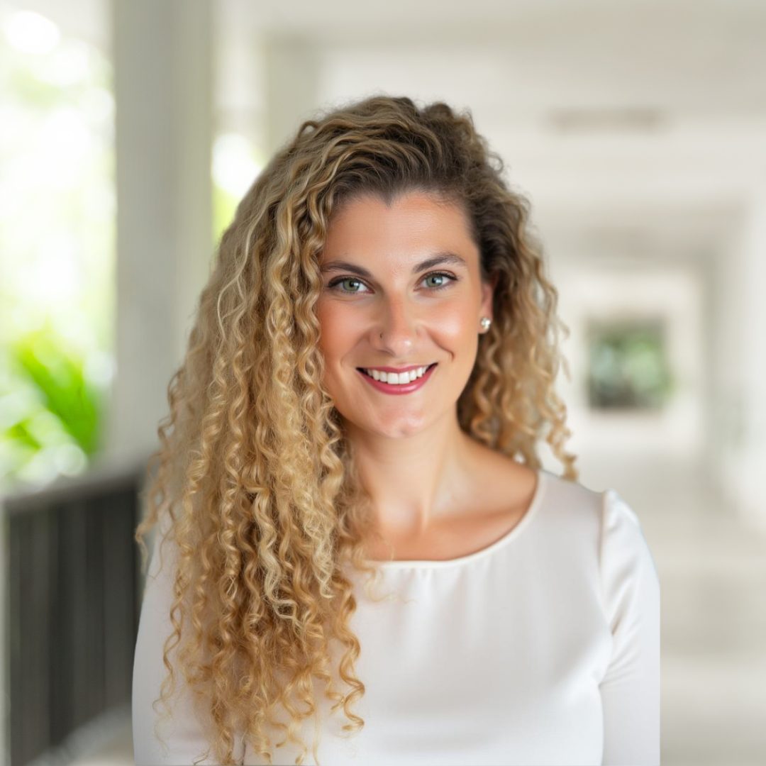 Cozzi Team -Headshots - Maddie Ceruti